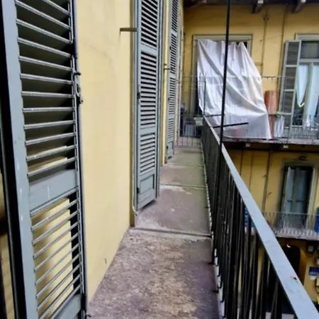 Apartmán The Book Nook - Nei Pressi Della Stazione Di P.nuova Turín