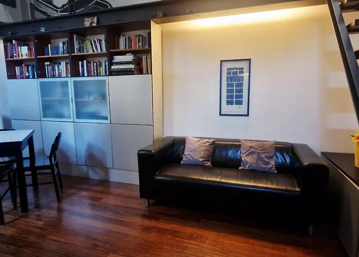 The Book Nook - Nei Pressi Della Stazione Di P.nuova